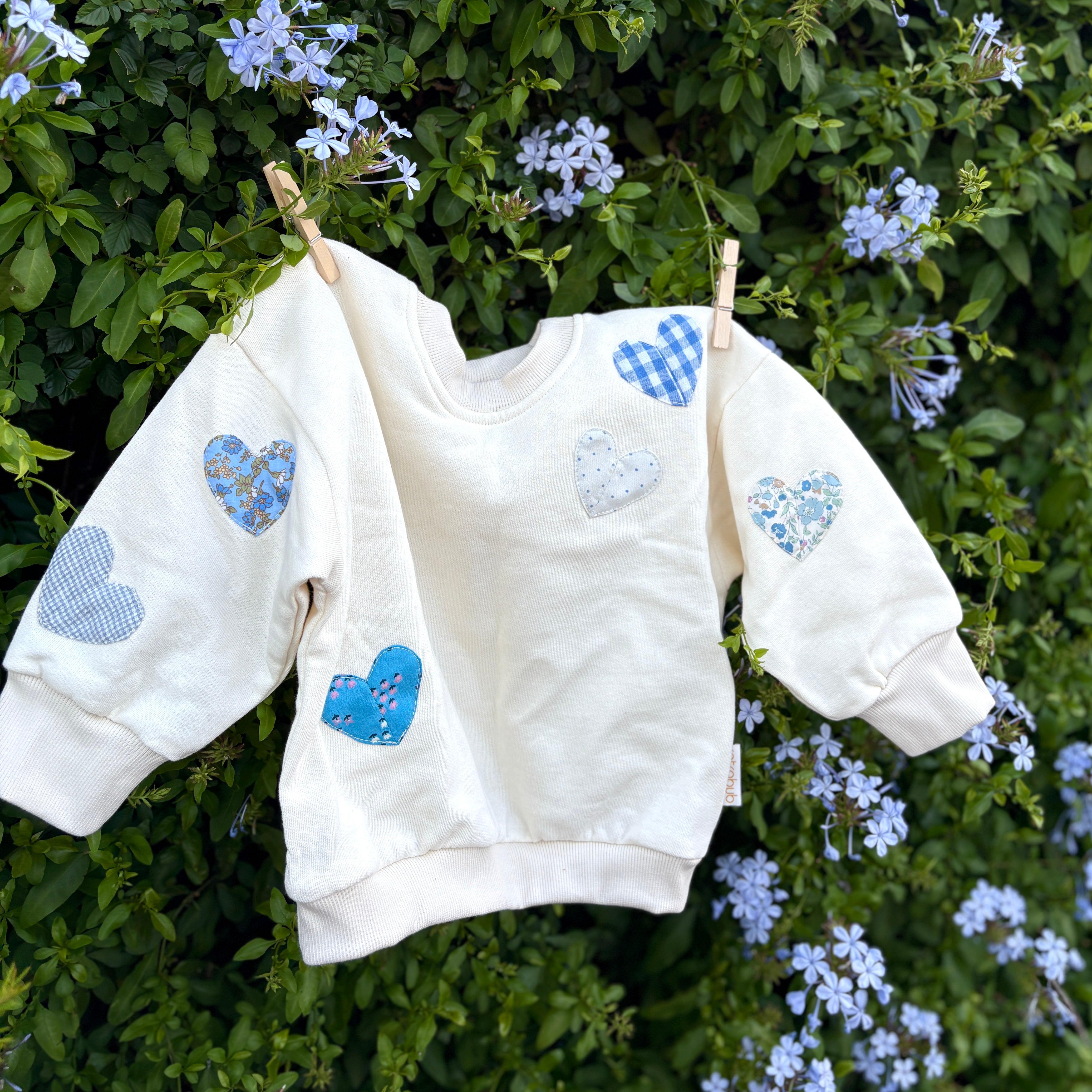 vintage HEART sweater