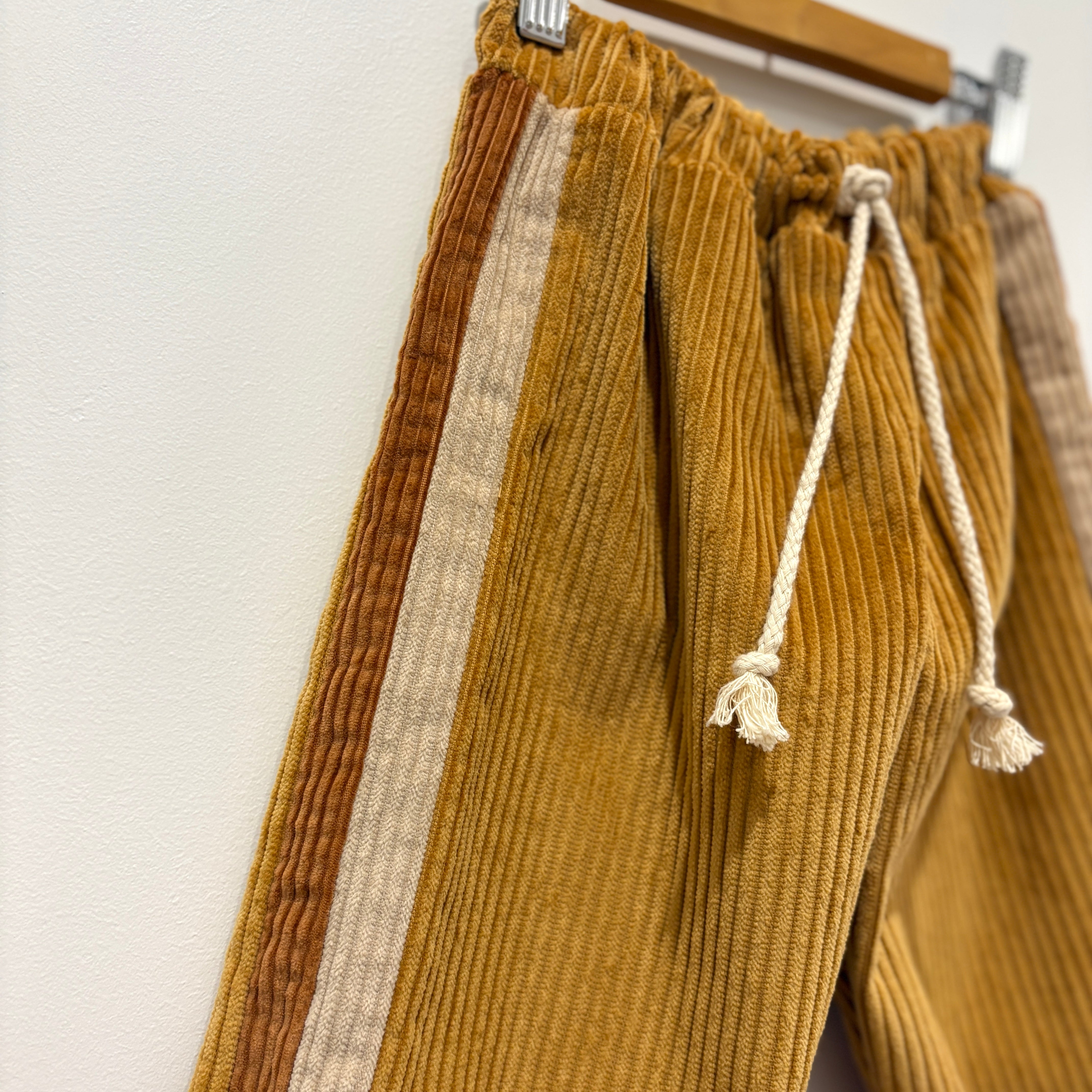 corduroy SIDE STRIPE PANTS