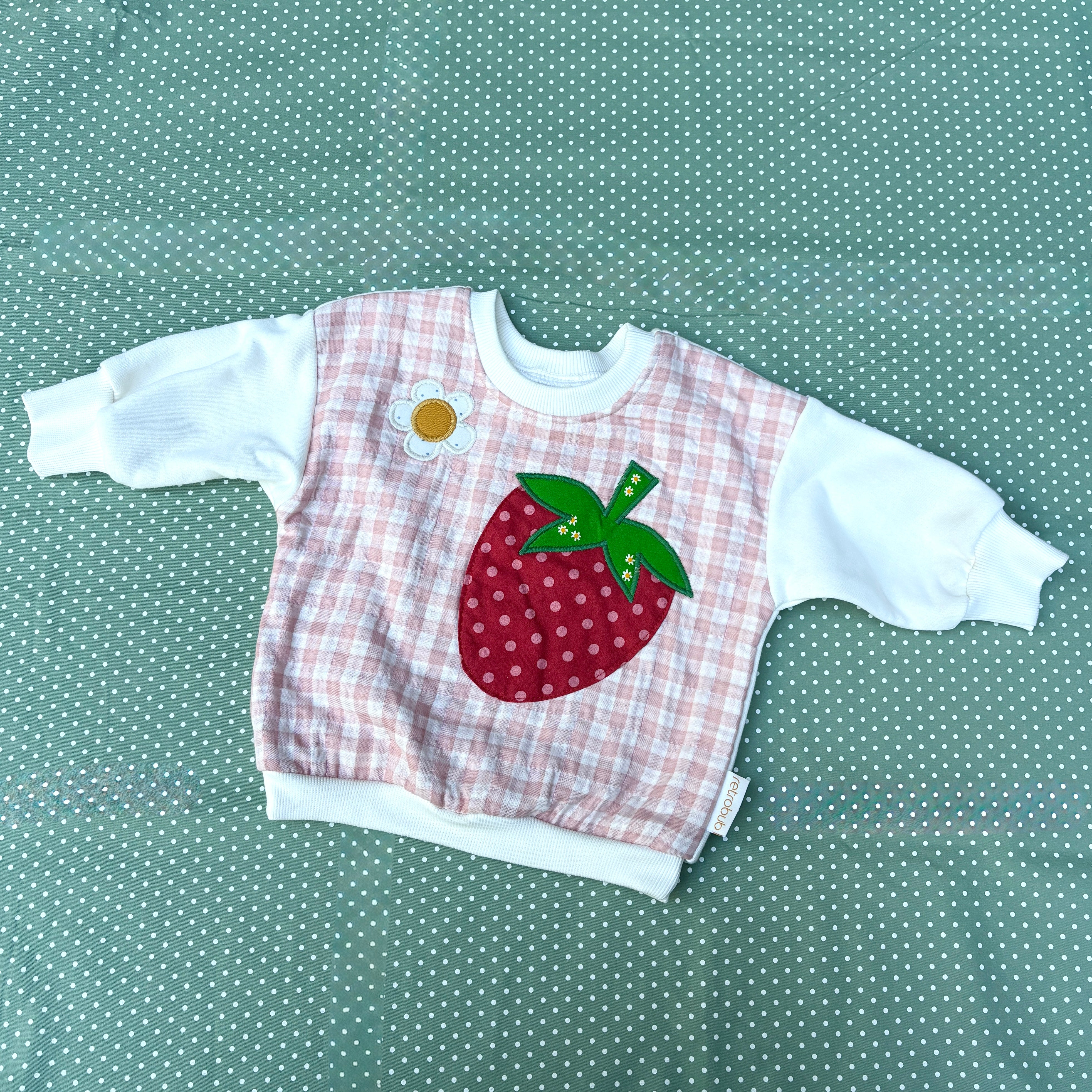 quilted STRAWBERRY baggy sweater