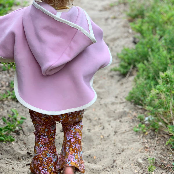 lilac PONCHO landscape