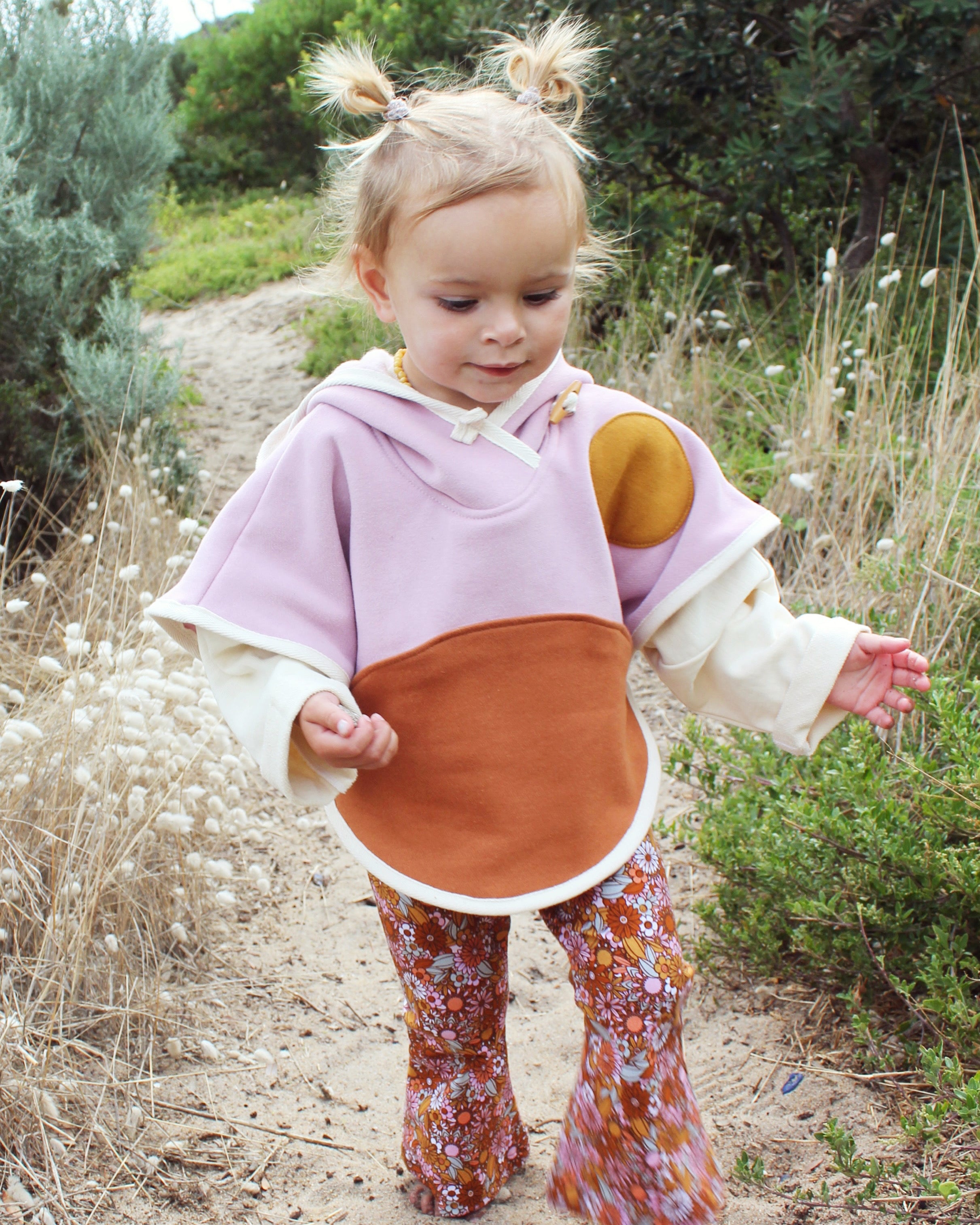 lilac PONCHO landscape